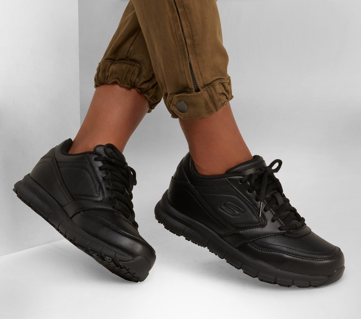 Work Slip-Resistant Relaxed Fit: Nampa - Wyola - Image 2