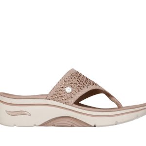 Martha Stewart: GO WALK Arch Fit 2.0 - Illuminating
